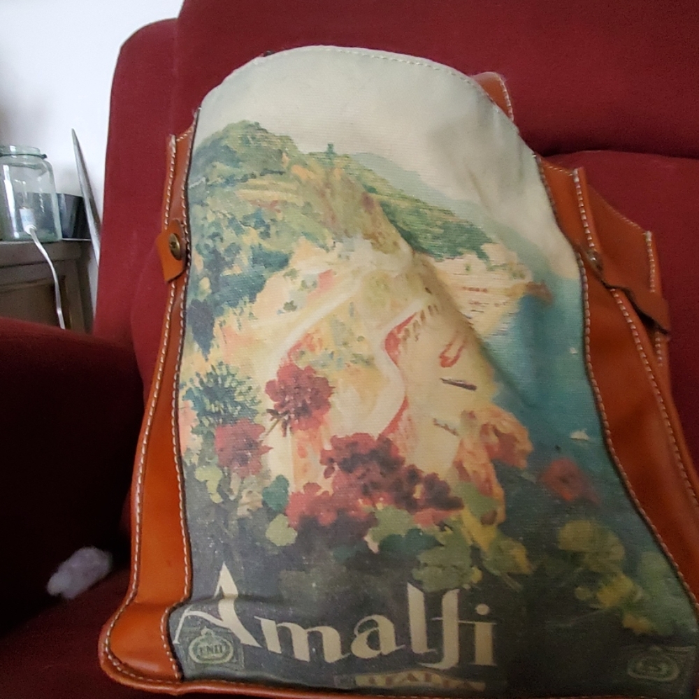 Leather tote